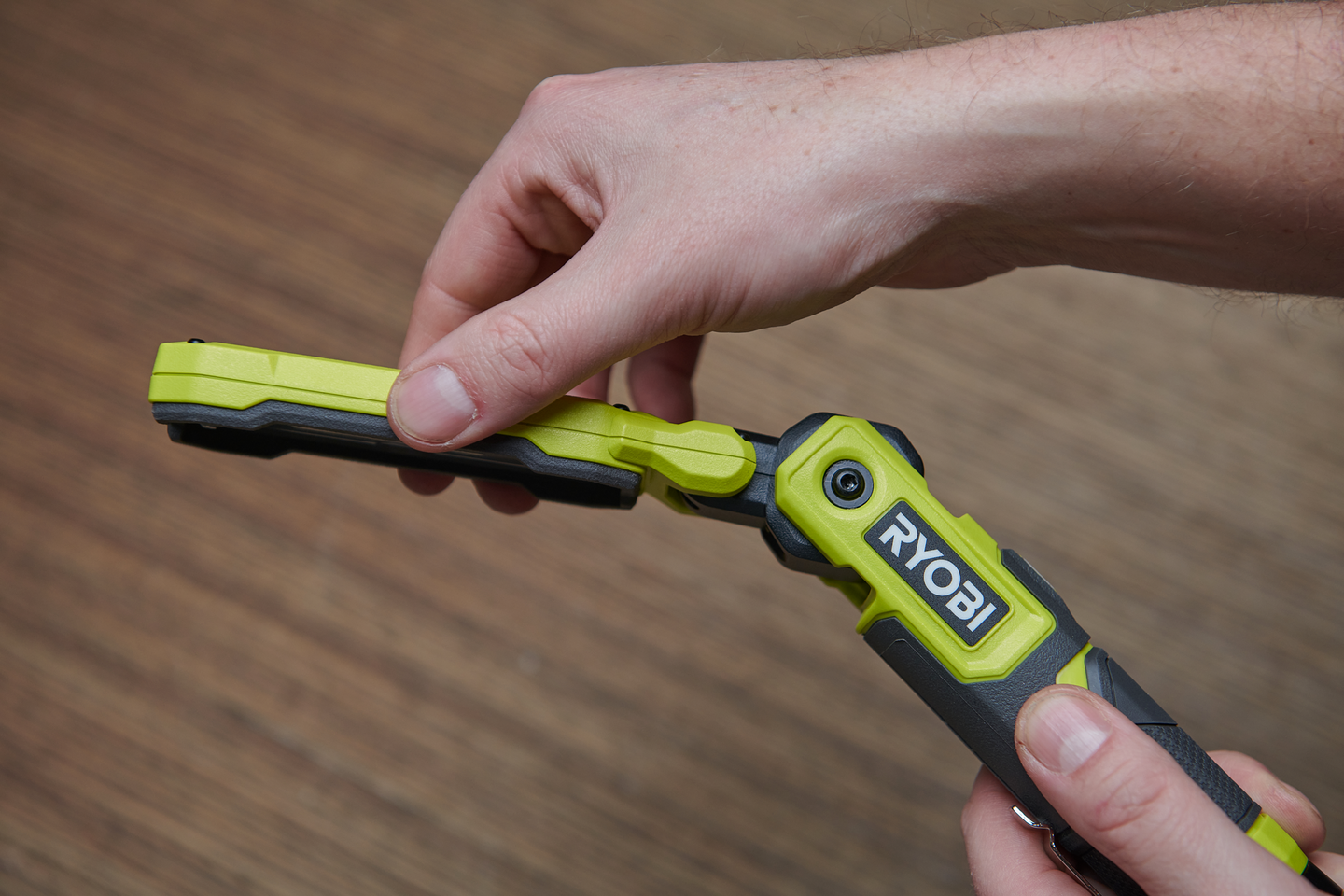 Tarkastusvalaisin RYOBI RLI4-0 4V USB-Litium-sarja ei akkua