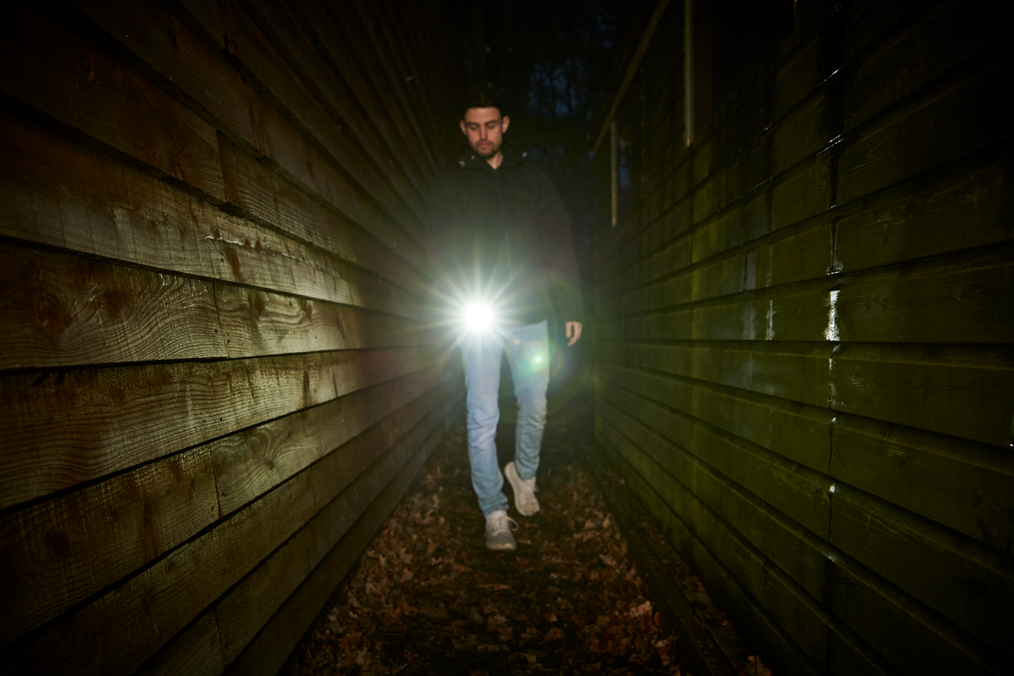 Taskulamppu RYOBI RLP4-120G 4V USB-Litium-sarja 2,0Ah akulla