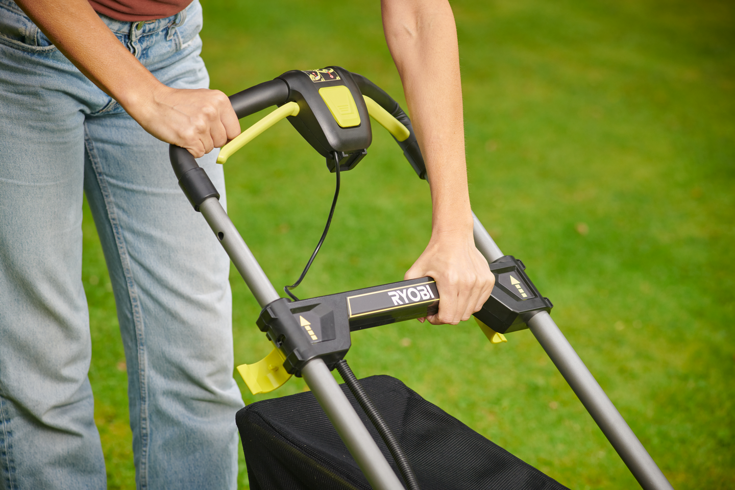 GRÄSKLIPPARE RYOBI RY18LMX40C-240