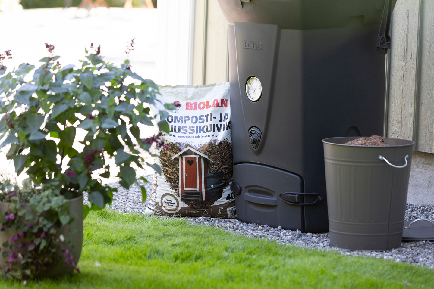 Komposti- ja huussikuivike Biolan turpeeton 40l