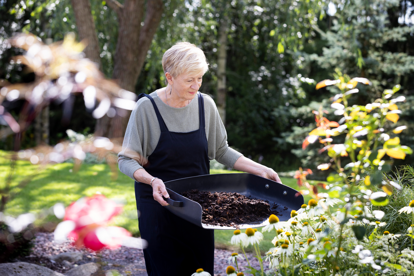 Kompostorin tyhjennyskaukalo Biolan