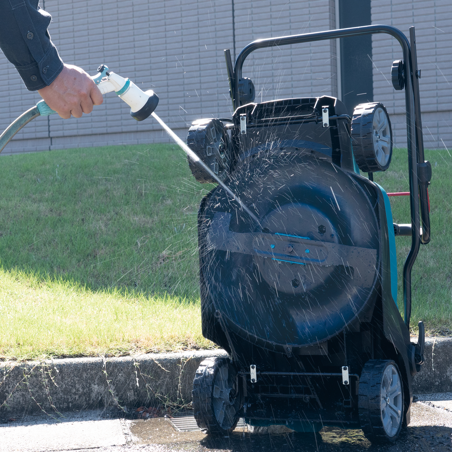 Akkuruohonleikkuri Makita LM003GM103 40V XGT 1x4,0Ah