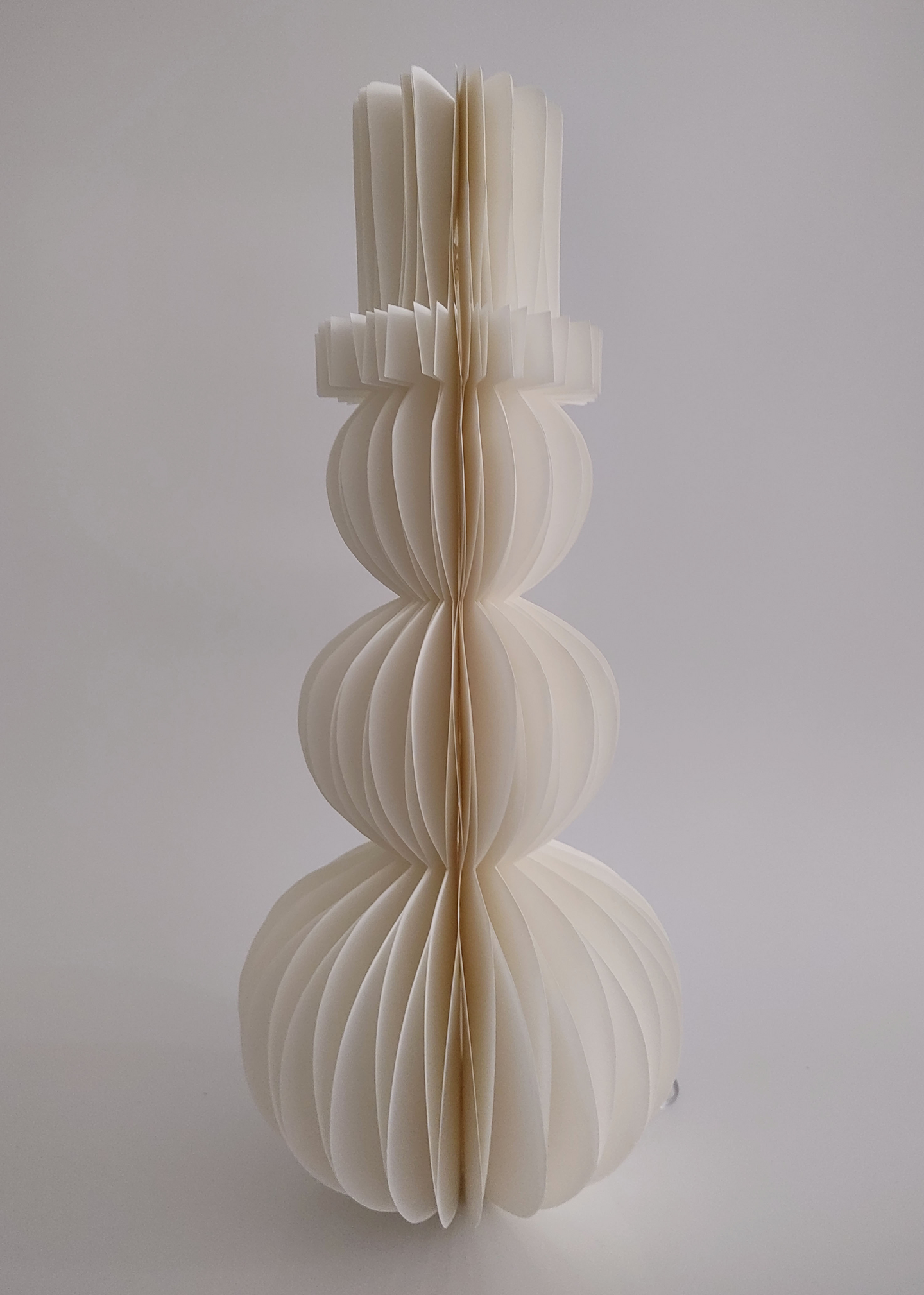 Paperilumiukko Cello 15led 30cm valkoinen