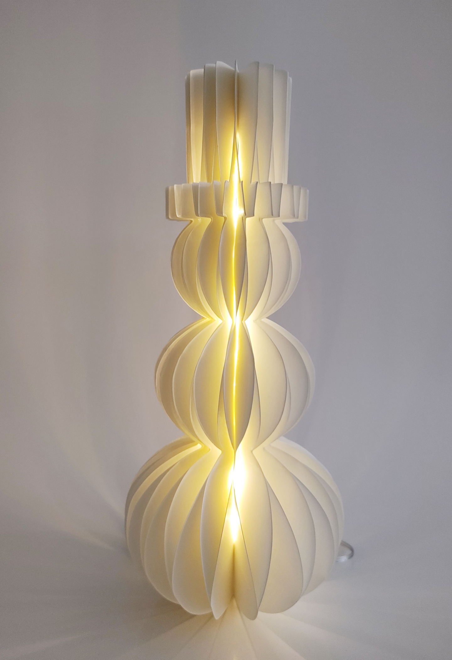 Paperilumiukko Cello 20led 40cm valkoinen