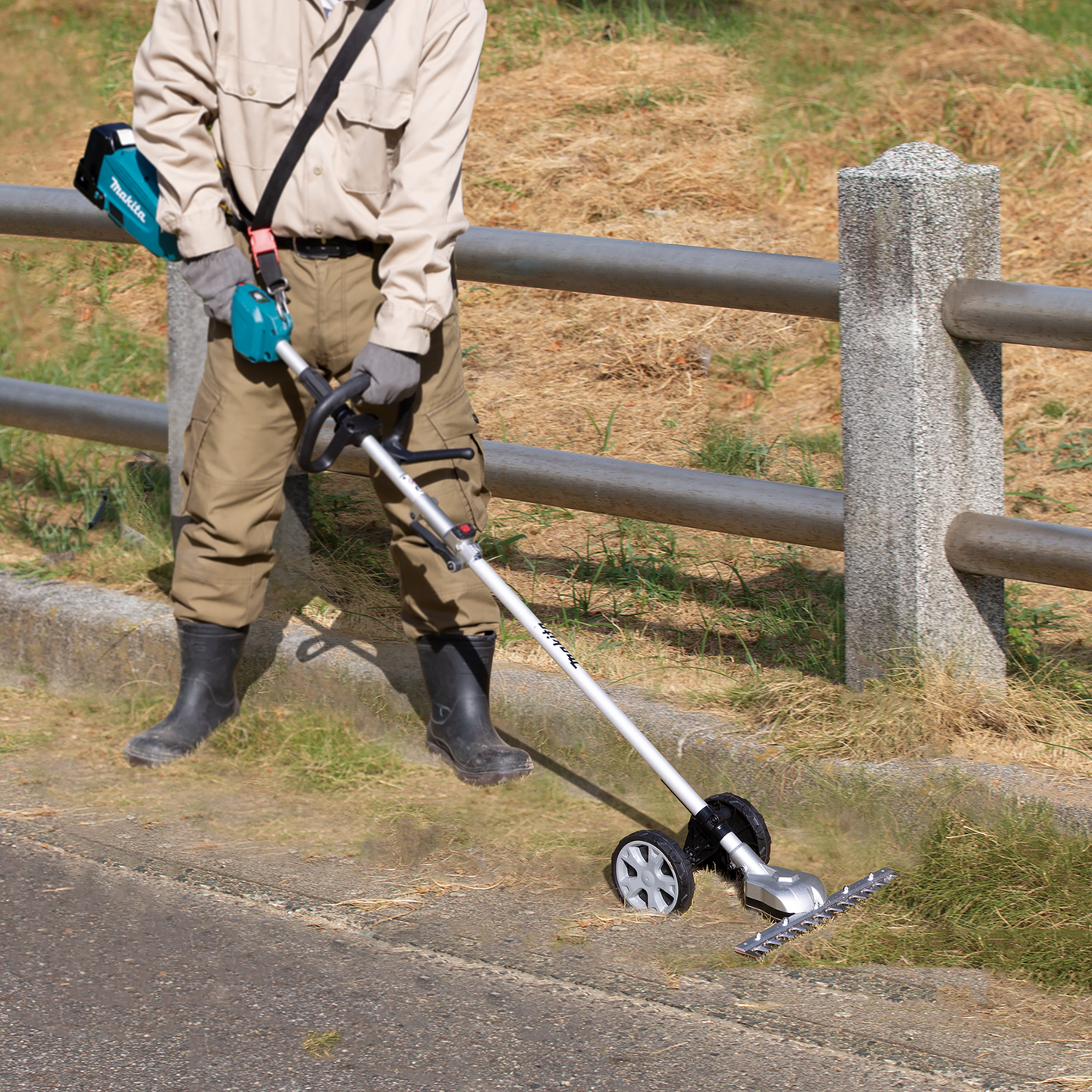 Niittokonelisälaite Makita EN424MP tukipyörät