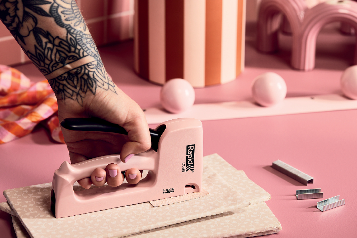 Sinkiläpistooli Rapid R13 Ljung kanervanpunainen