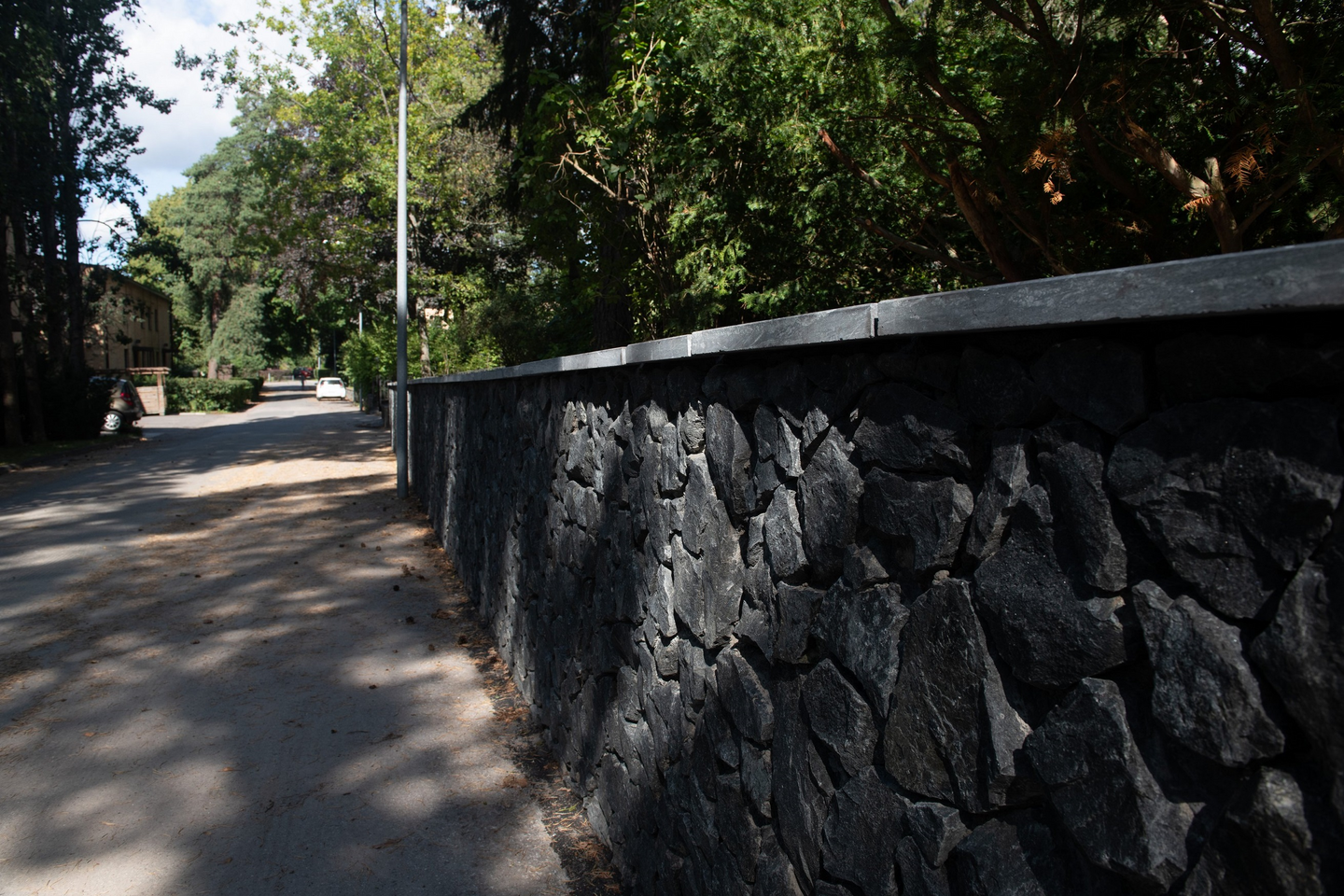 L-tukimuurielementti Stonelement-Lohkare 1000x800x250(700)mm