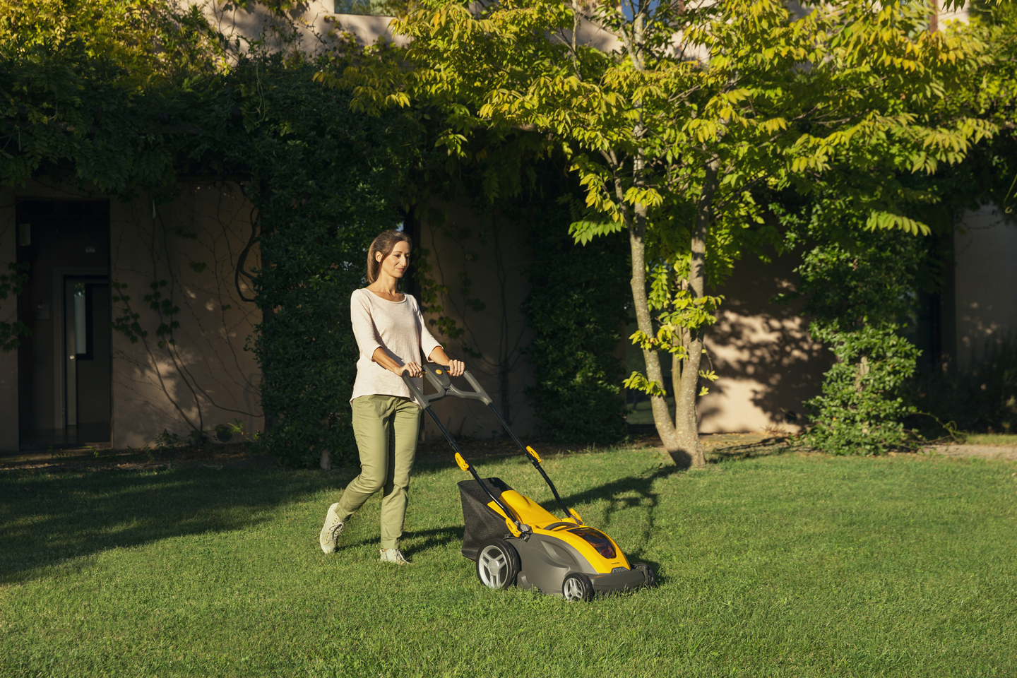 Akkuruohonleikkuri Stiga Combi 340e Kit