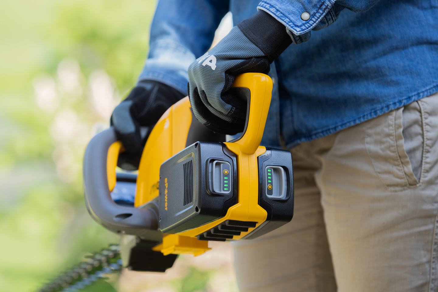 Akkupensasleikkuri Stiga HT 300e Kit 2x2,0Ah