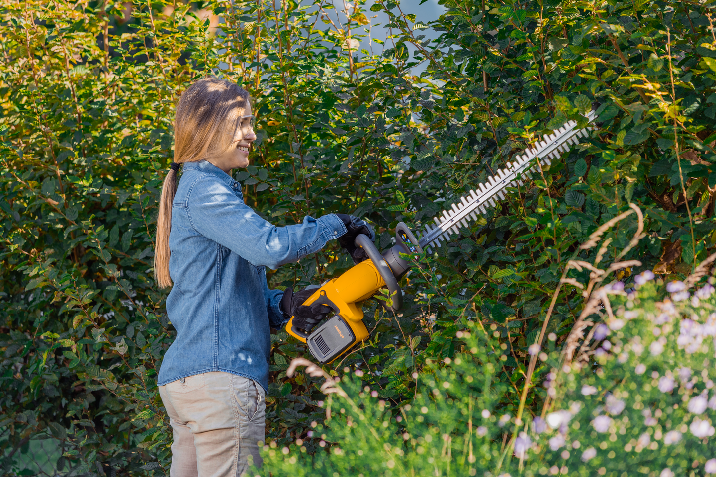 Akkupensasleikkuri Stiga HT 300e Kit 2x2,0Ah