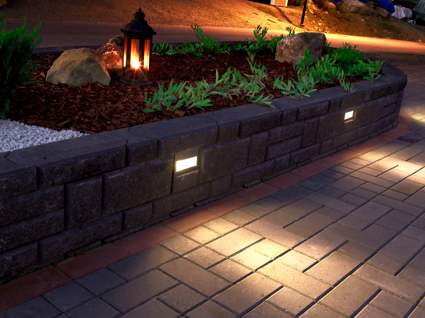 Vallikivi normaalikivipari HB 630x215x100mm musta 56paria/lava 1180kg/lava