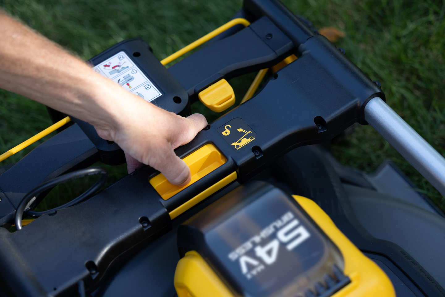 Akkuruohonleikkuri DeWalt DCMWP500N 54V runko