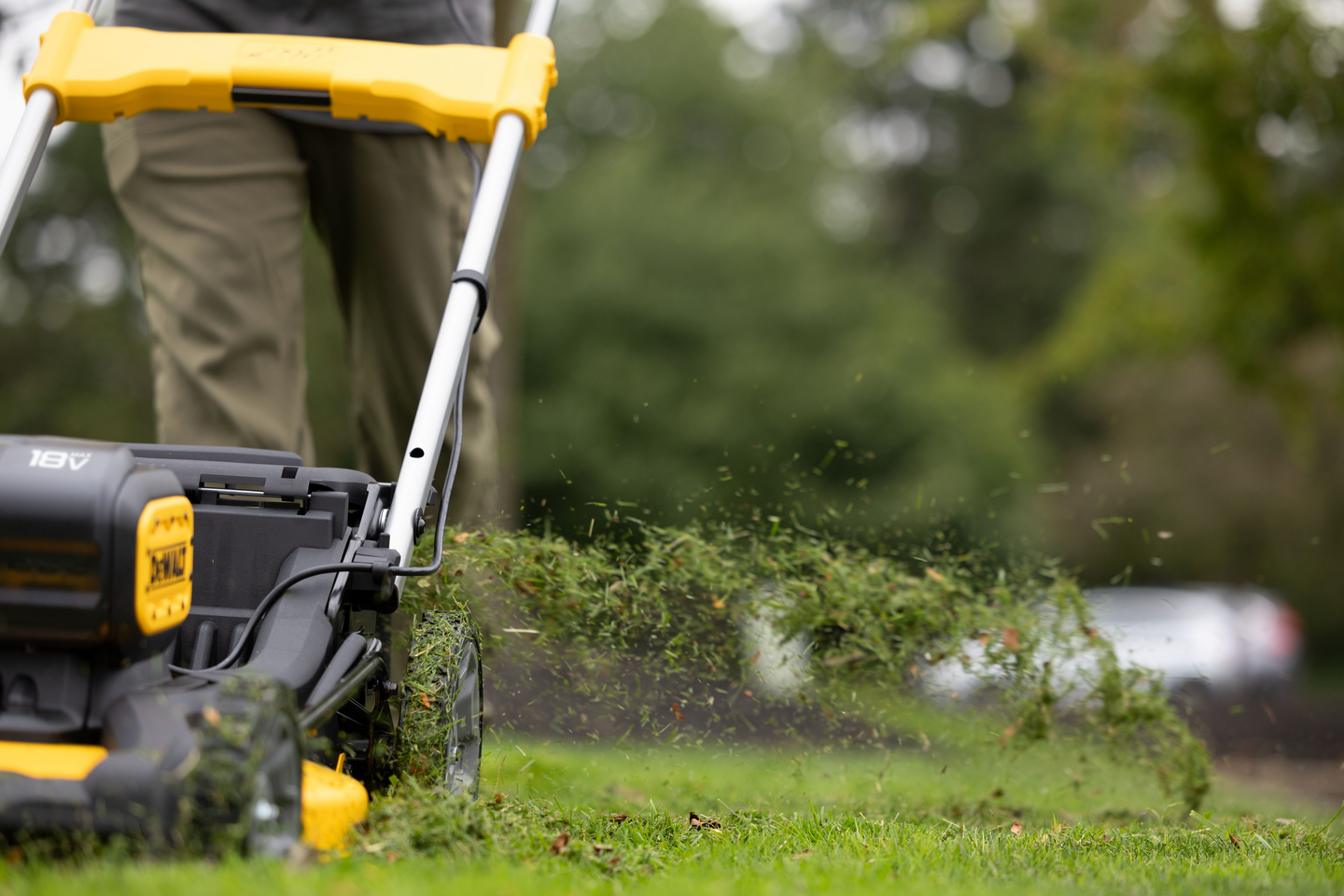 Akkuruohonleikkuri DeWalt DCMWSP156W2 2x18V 2x8,0Ah