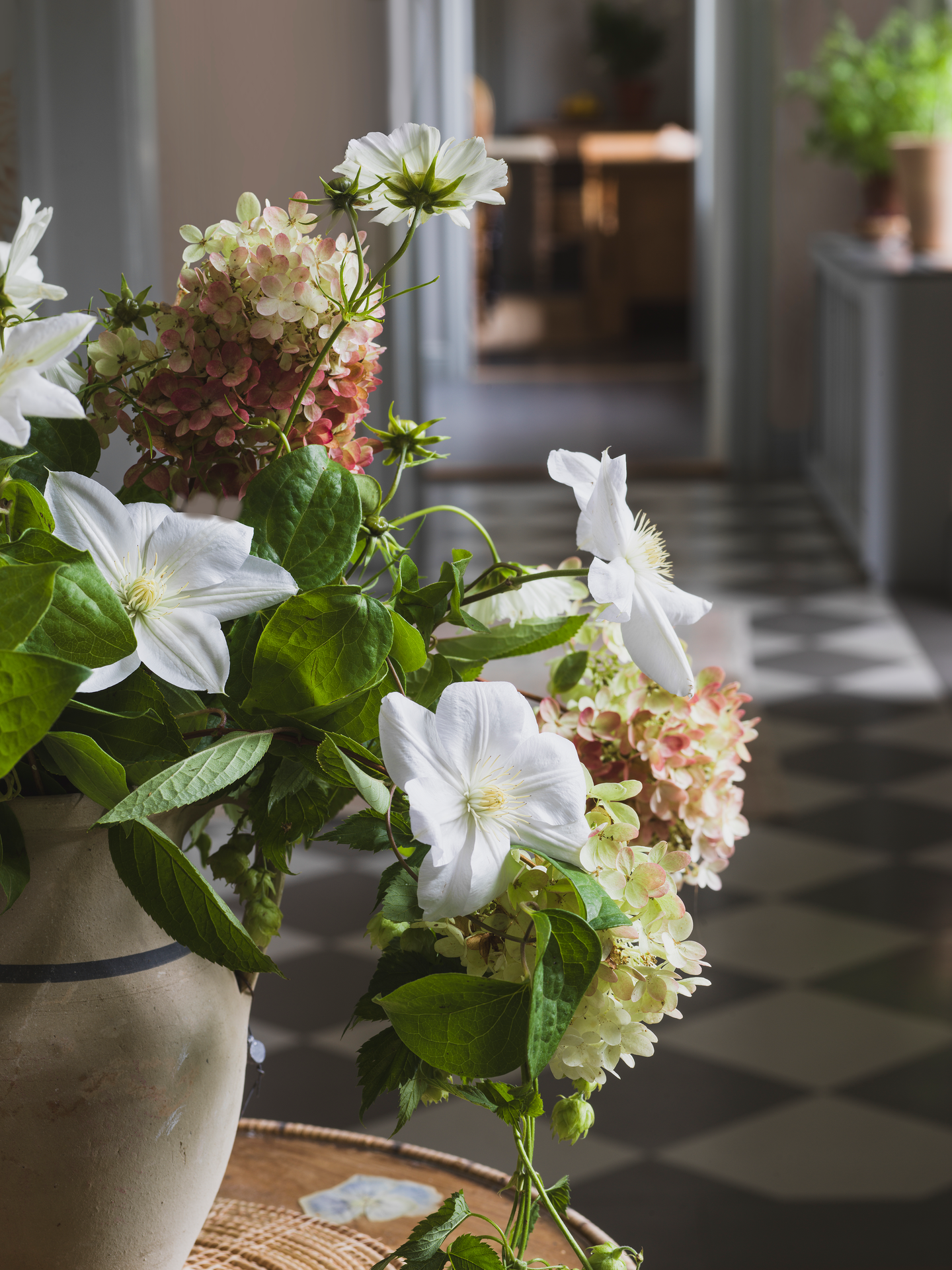 Kuitutapetti Boråstapeter Orangeri 5718 Dahliadröm 10,05m