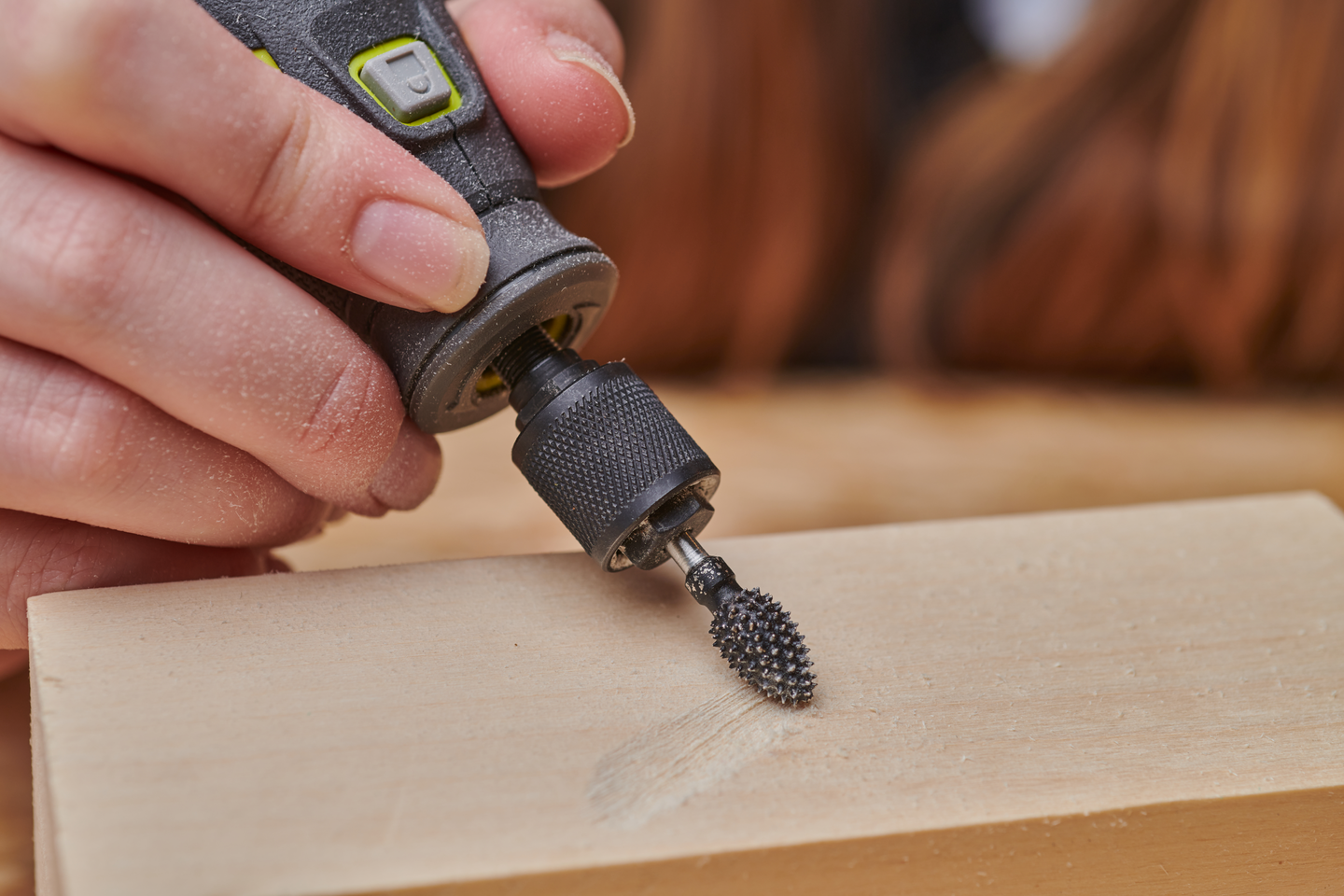 Kovametallijyrsin Ryobi struktuurihammastettu karkeaan viimeistelyyn