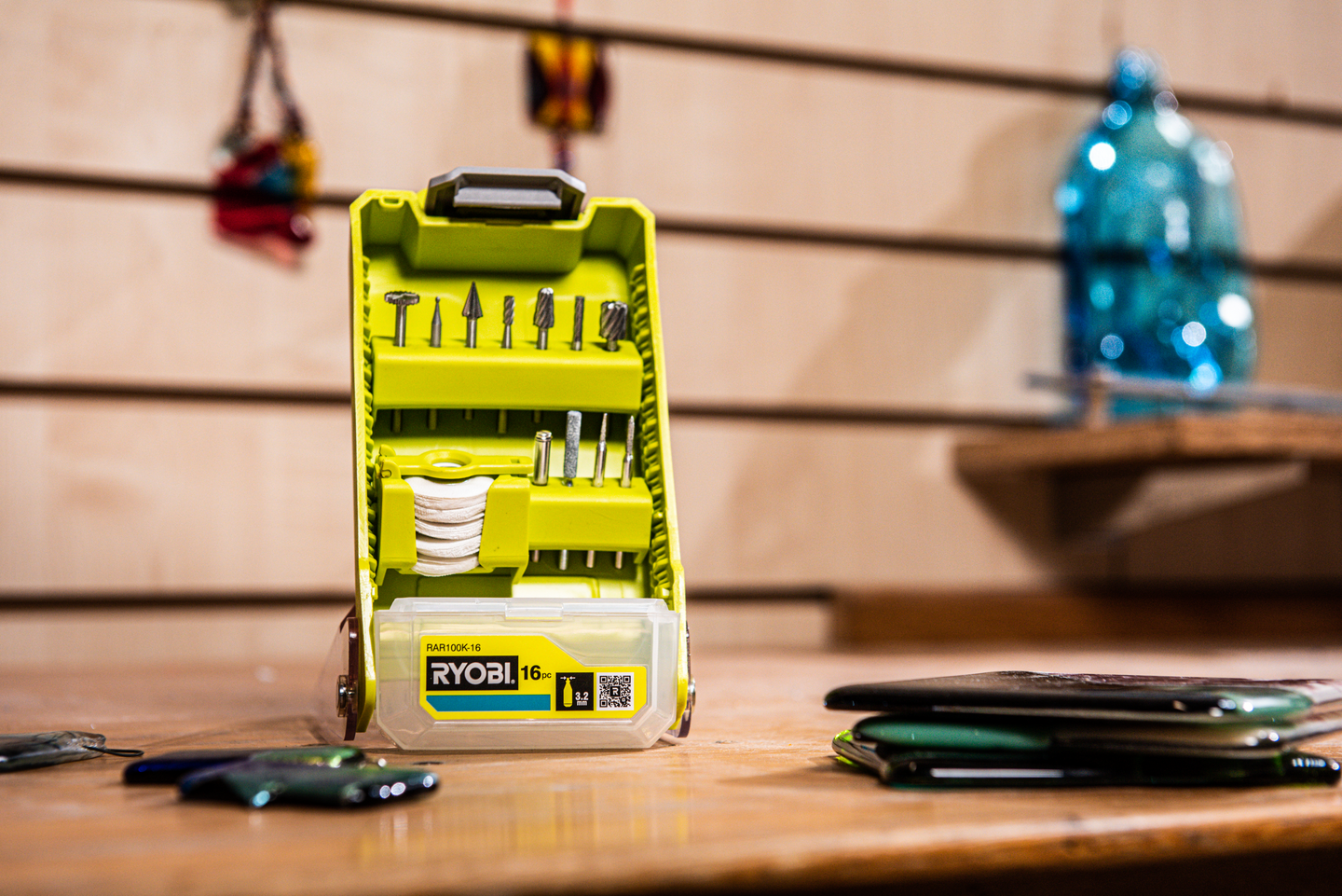 Veisto- ja kaiverrusteräsarja Ryobi 16 osaa