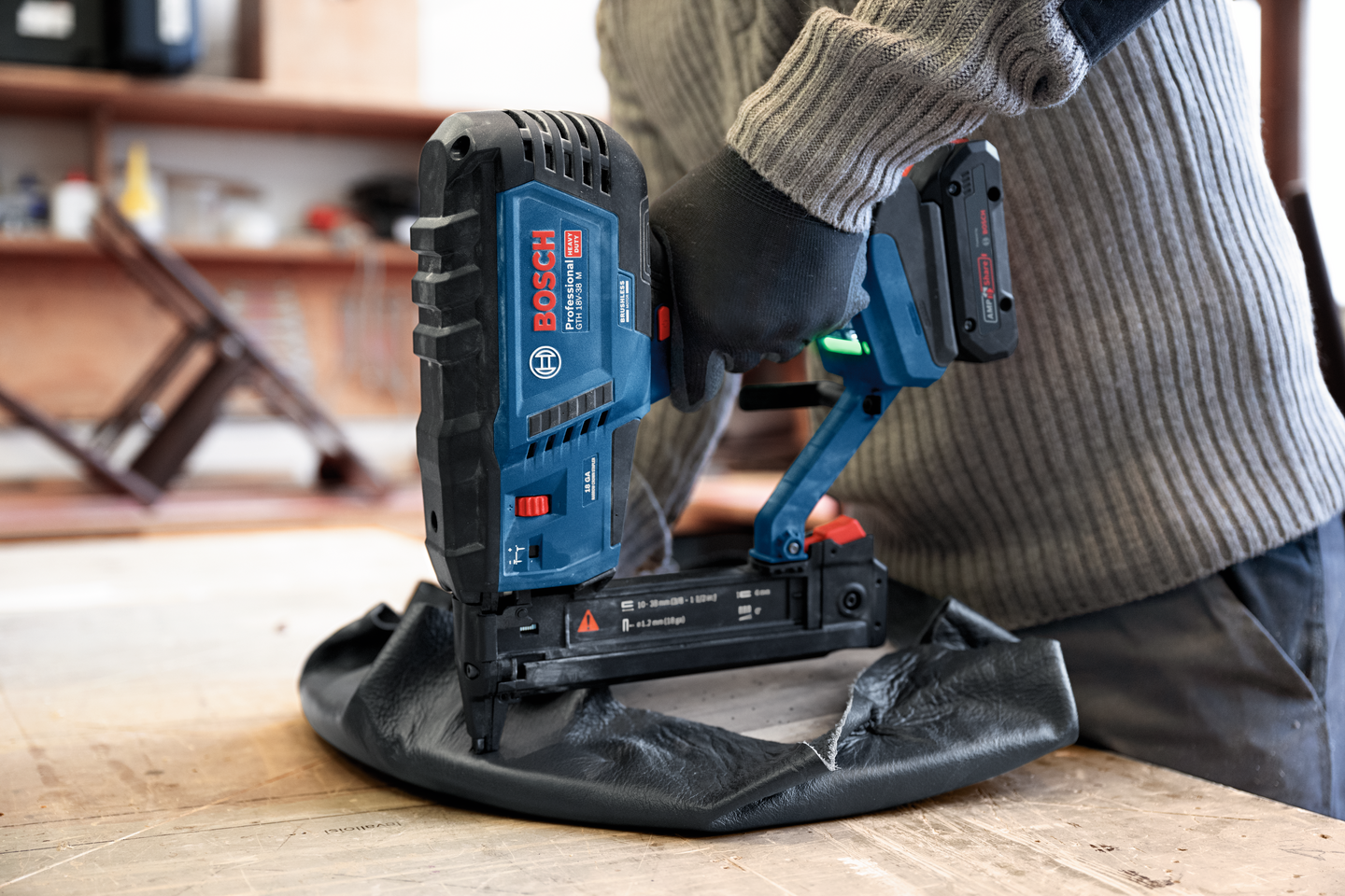 Akkuhakasnaulain Bosch GTH 18V-38 M Solo L-Boxx