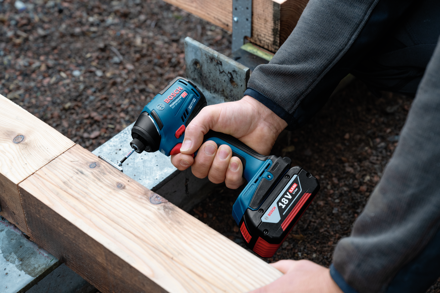 Akkuiskuruuvinväännin Bosch GDR 18V-220 C Solo GCY L-Boxx