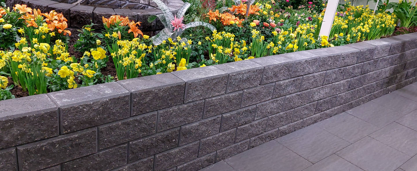 Citymuurikivi Lakka musta 360x180x150mm 18,5kpl/m²