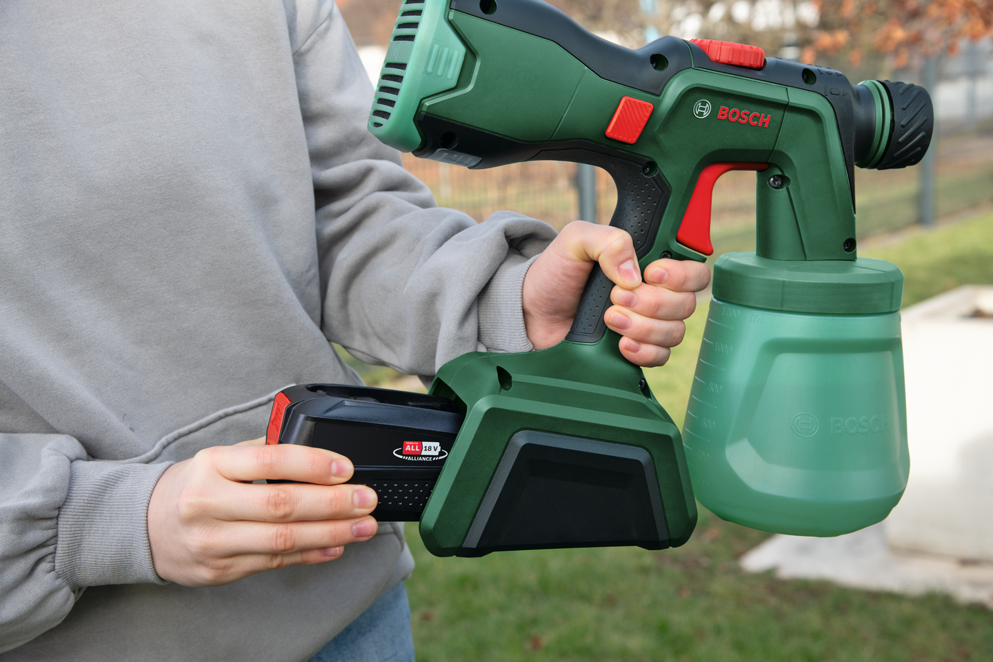 Akkumaaliruisku Bosch UniversalSpray 18V-300 Solo