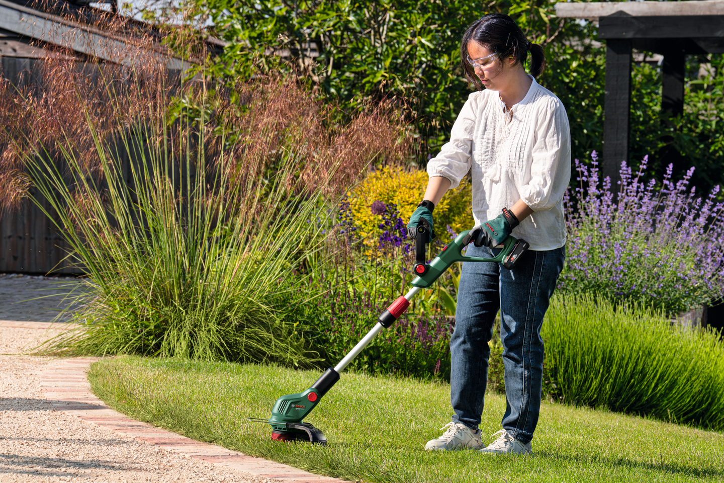 Akkuruohotrimmeri Bosch UniversalGrassCut 18V-26-500 Solo