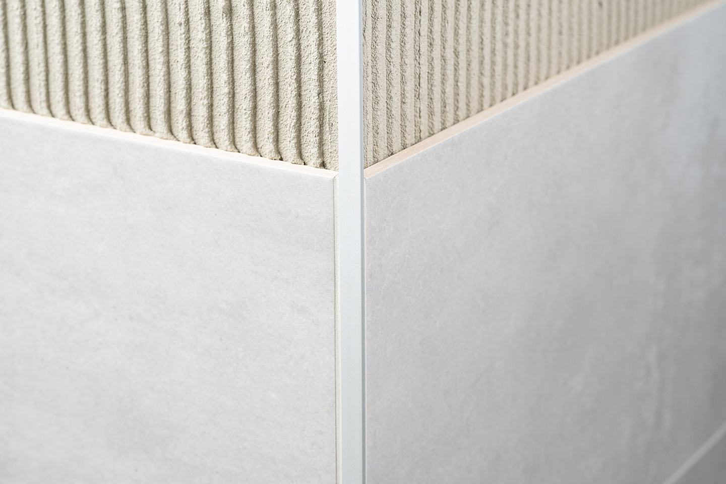 Laattalista Genesis L-malli 8mm 250cm matta hopea