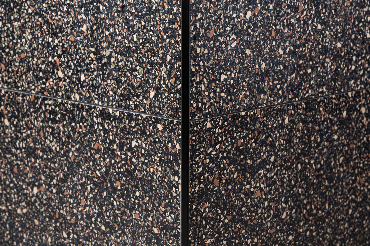 Laattalista Genesis L-malli 12mm 250cm matta musta