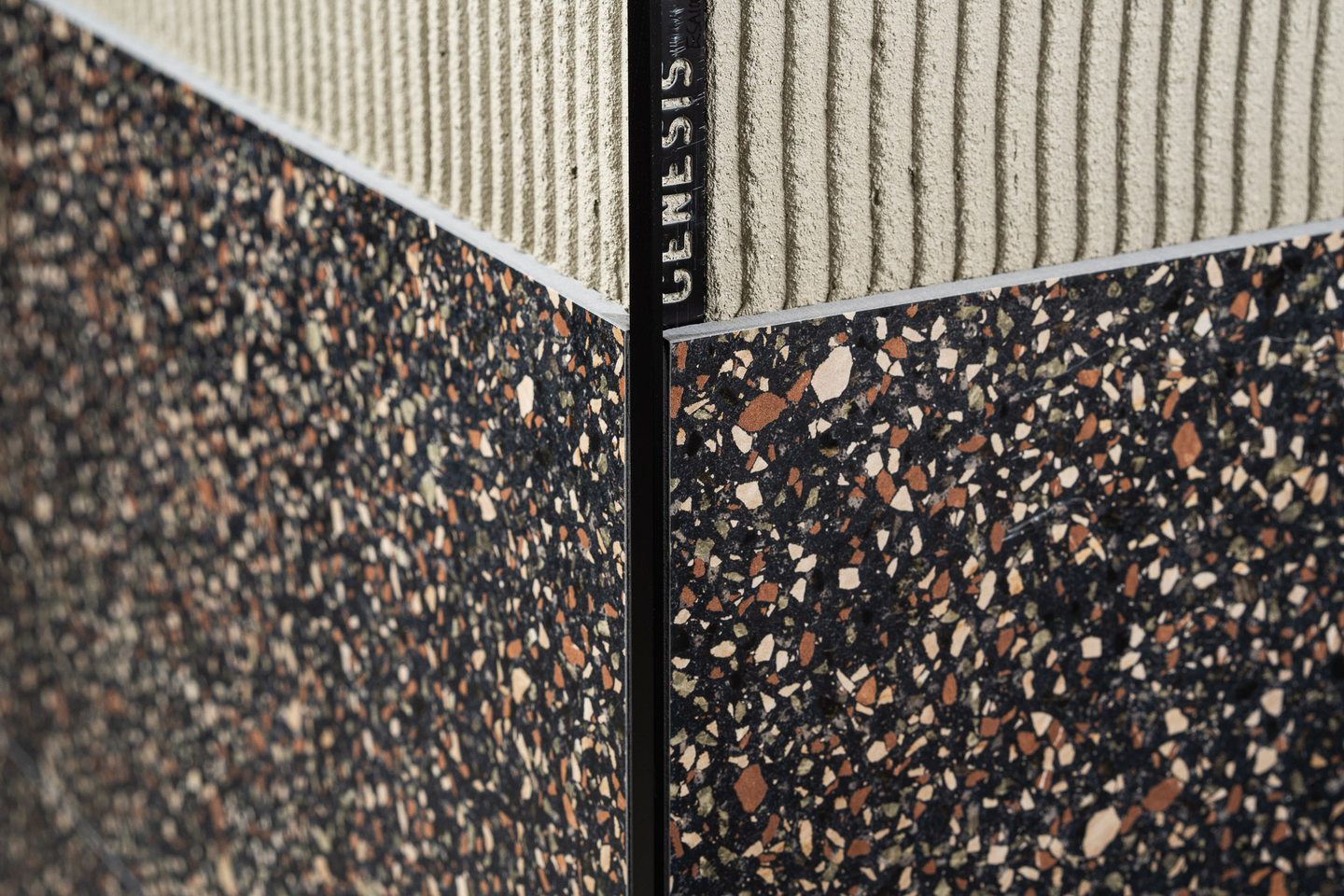 Laattalista Genesis L-malli 10mm 250 cm matta musta