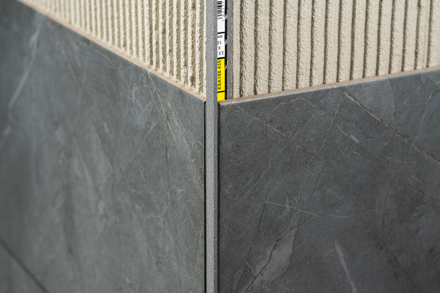 Laattalista Genesis L-malli 8mm 250cm Dark Granite