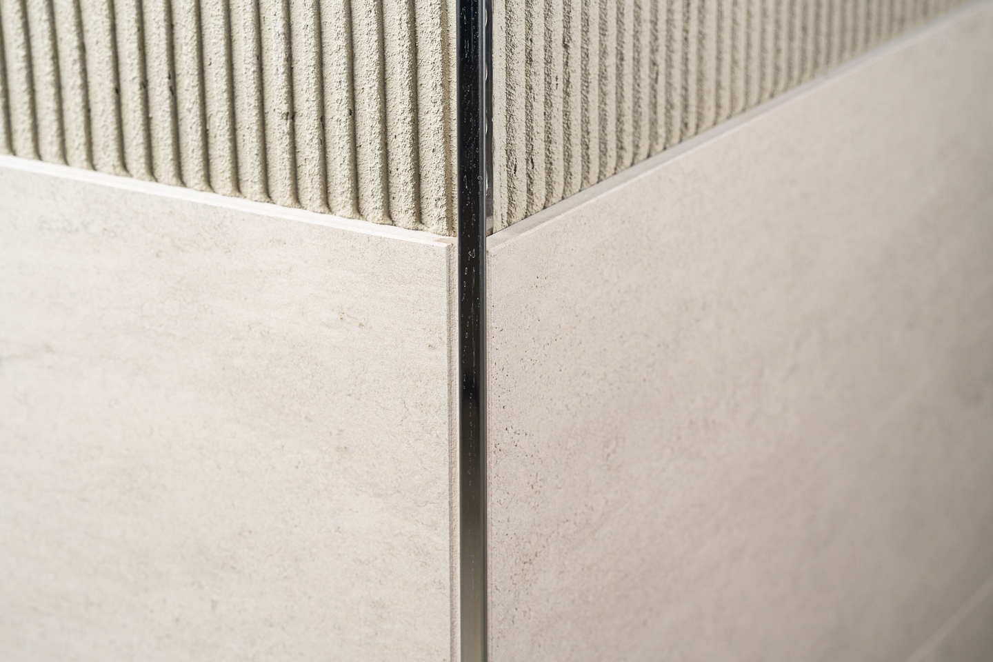 Laattalista Genesis L-malli 8mm 250cm RST