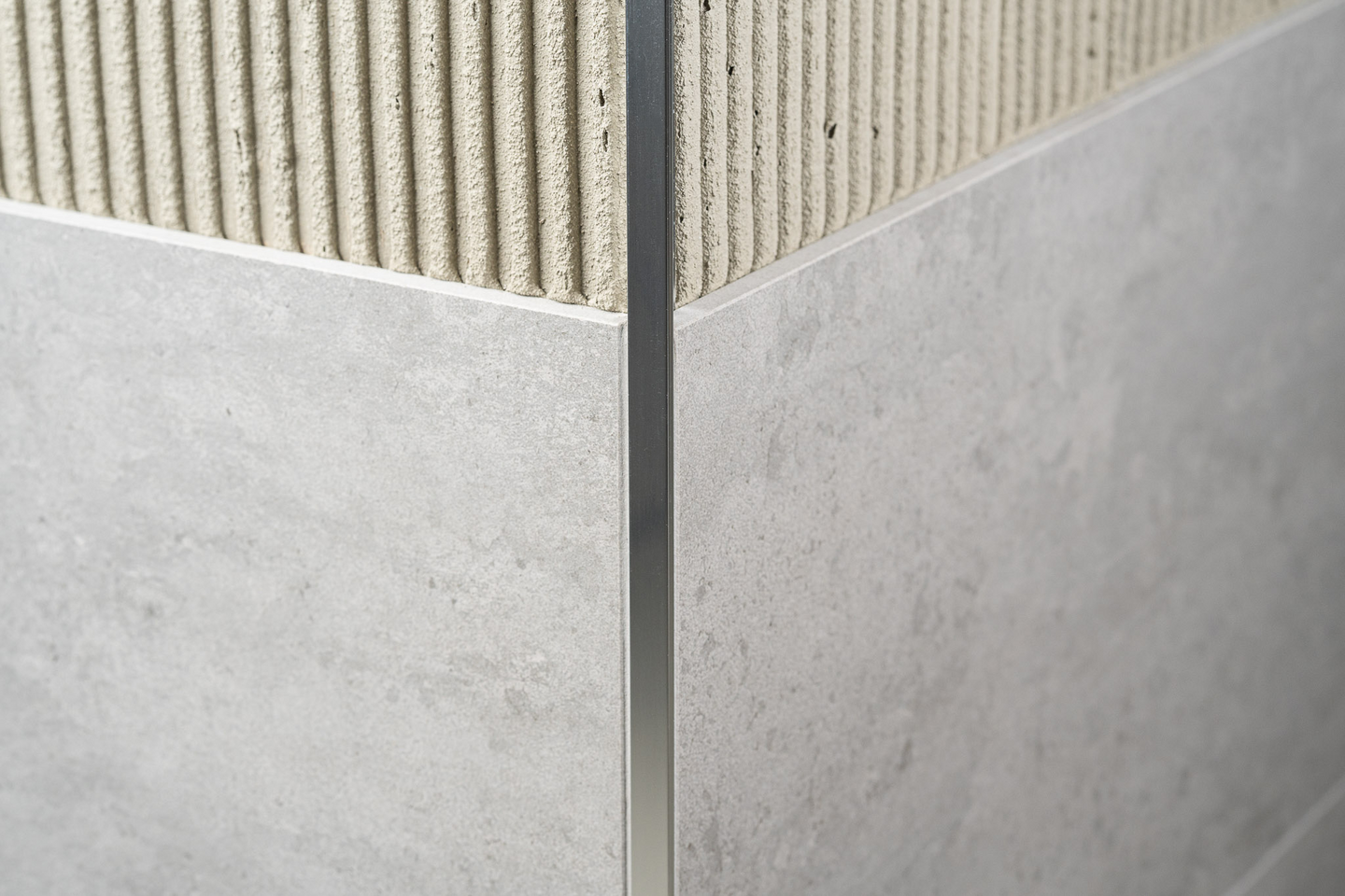 Laattalista Genesis L-malli 8mm 250cm kiiltävä hopea