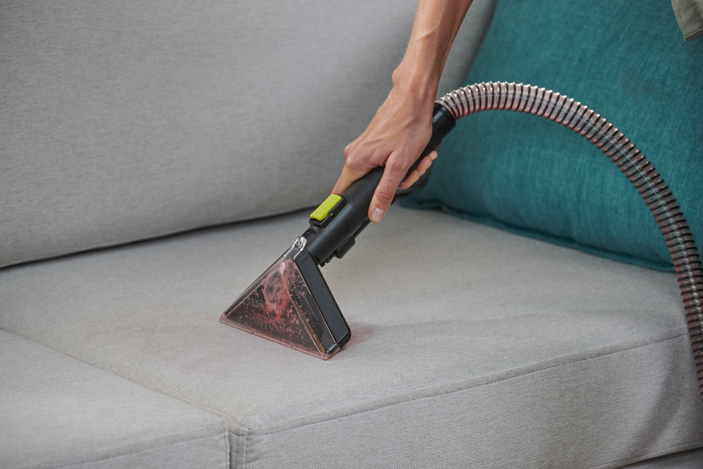 Tekstiilipesuri Ryobi RDC18BL-0 18V ONE+ hiiliharjaton ei akkua mukana