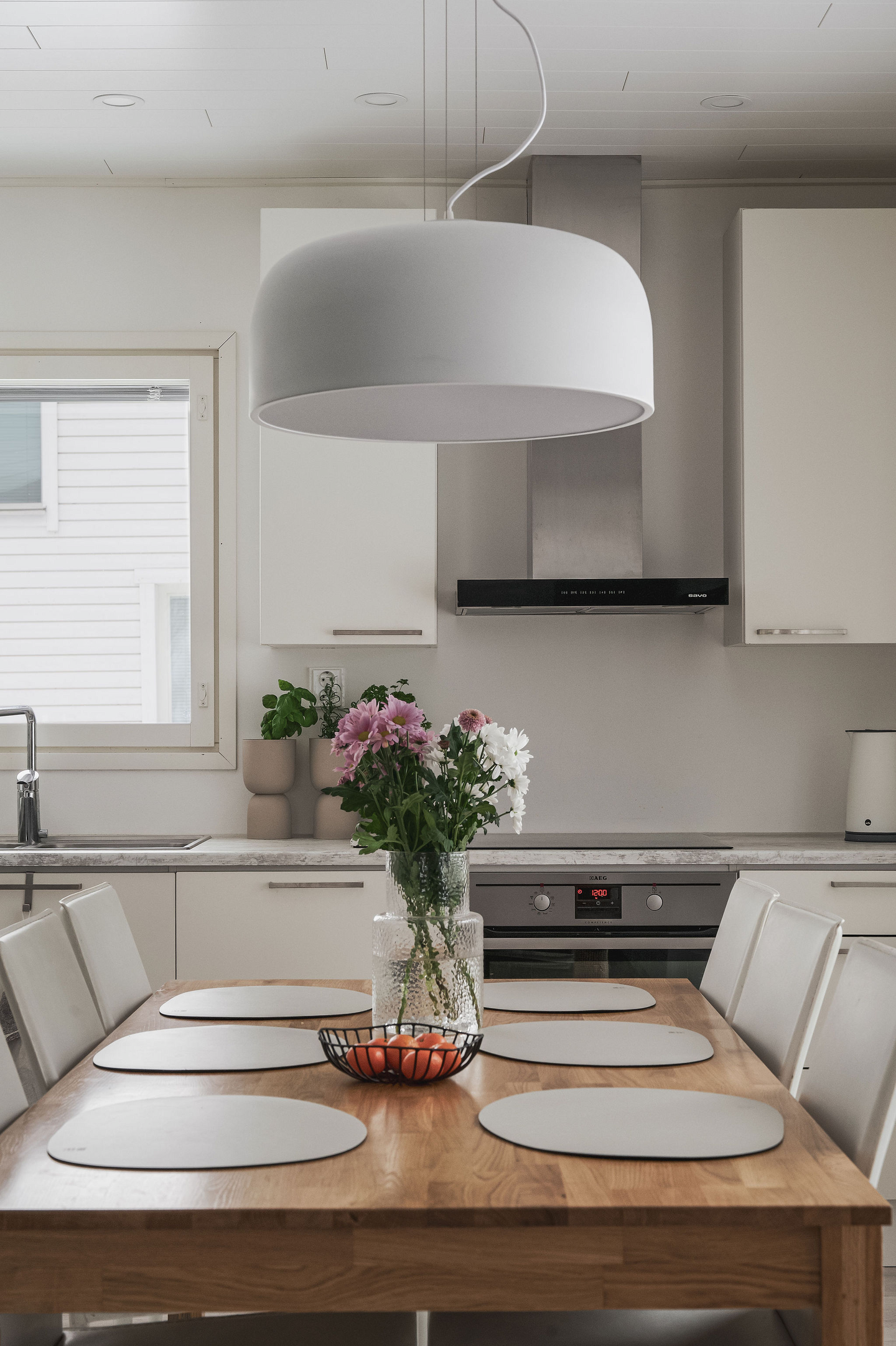 Riippuvalaisin TRIO Baron E27 valkoinen