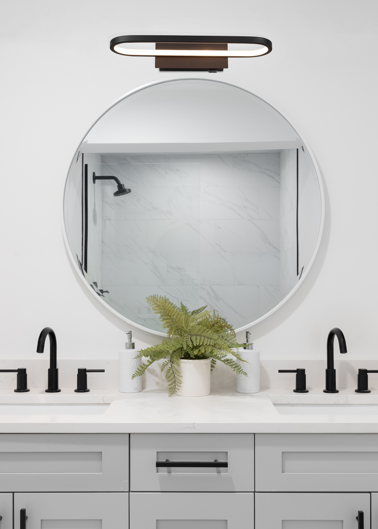 Seinävalaisin TRIO Gianni led 40cm mattamusta