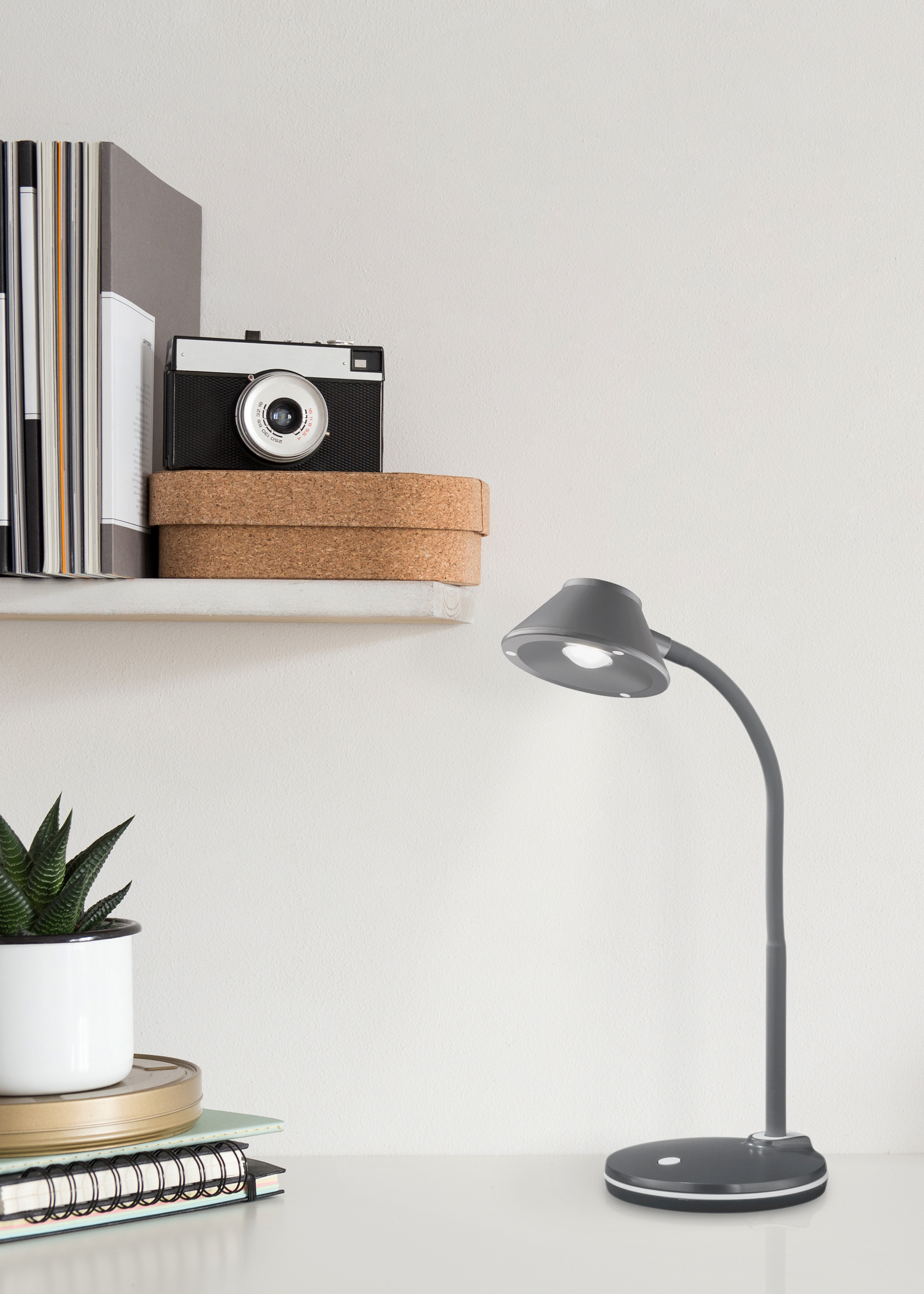 Pöytävalaisin TRIO Berry led 3,2W harmaa