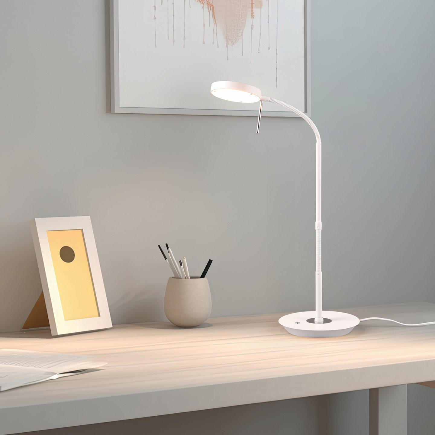 Pöytävalaisin TRIO Monza led 1400lm mattavalkoinen