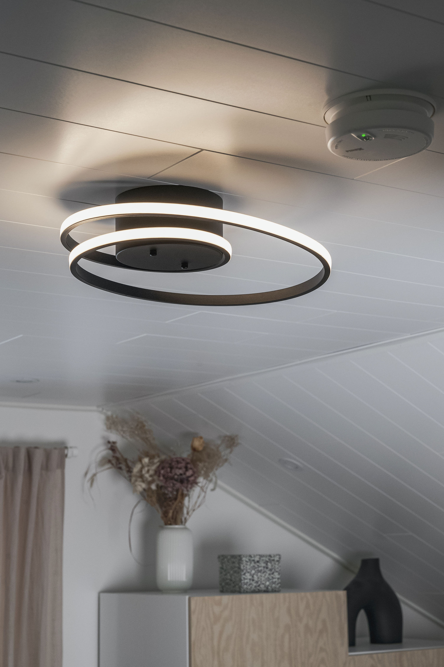 Kattovalaisin TRIO Zibella led 2500lm mattamusta