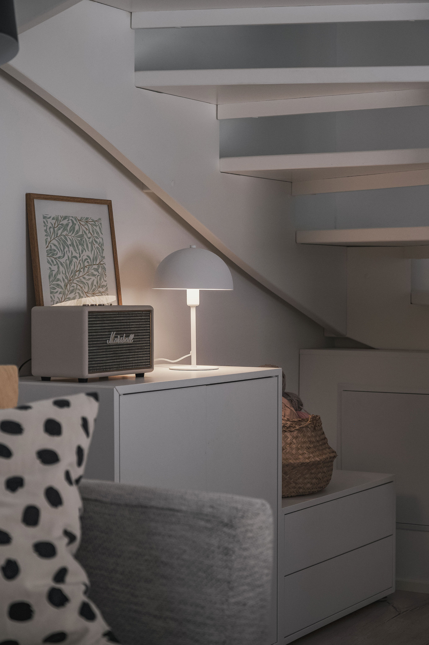 Pöytävalaisin TRIO Nola E14 30cm mattavalkoinen