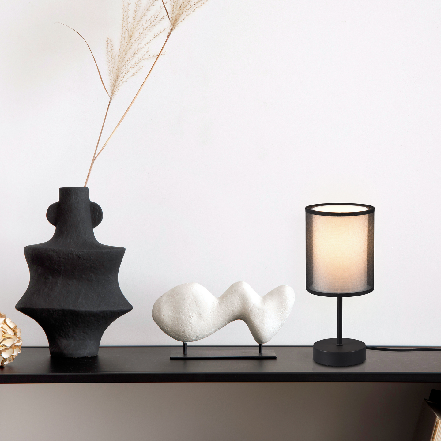 Pöytävalaisin TRIO Burton E14 mattamusta