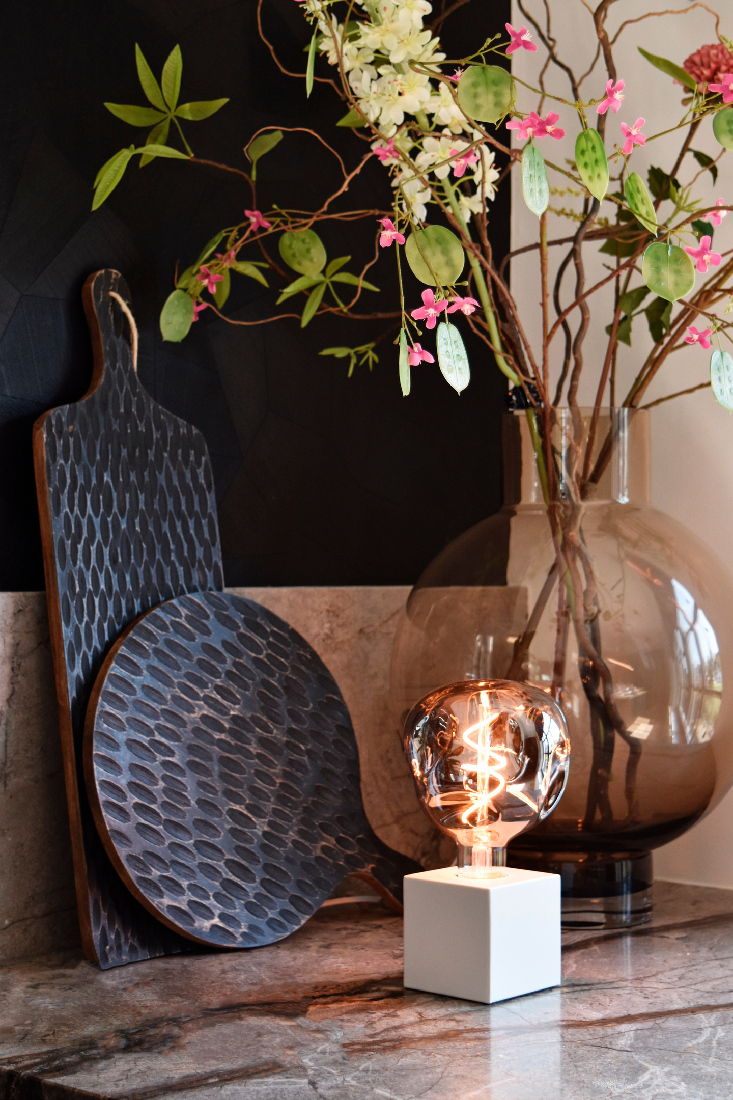 Led-lamppu Calex Organic Neo E27 4W 80lm 1800K savu