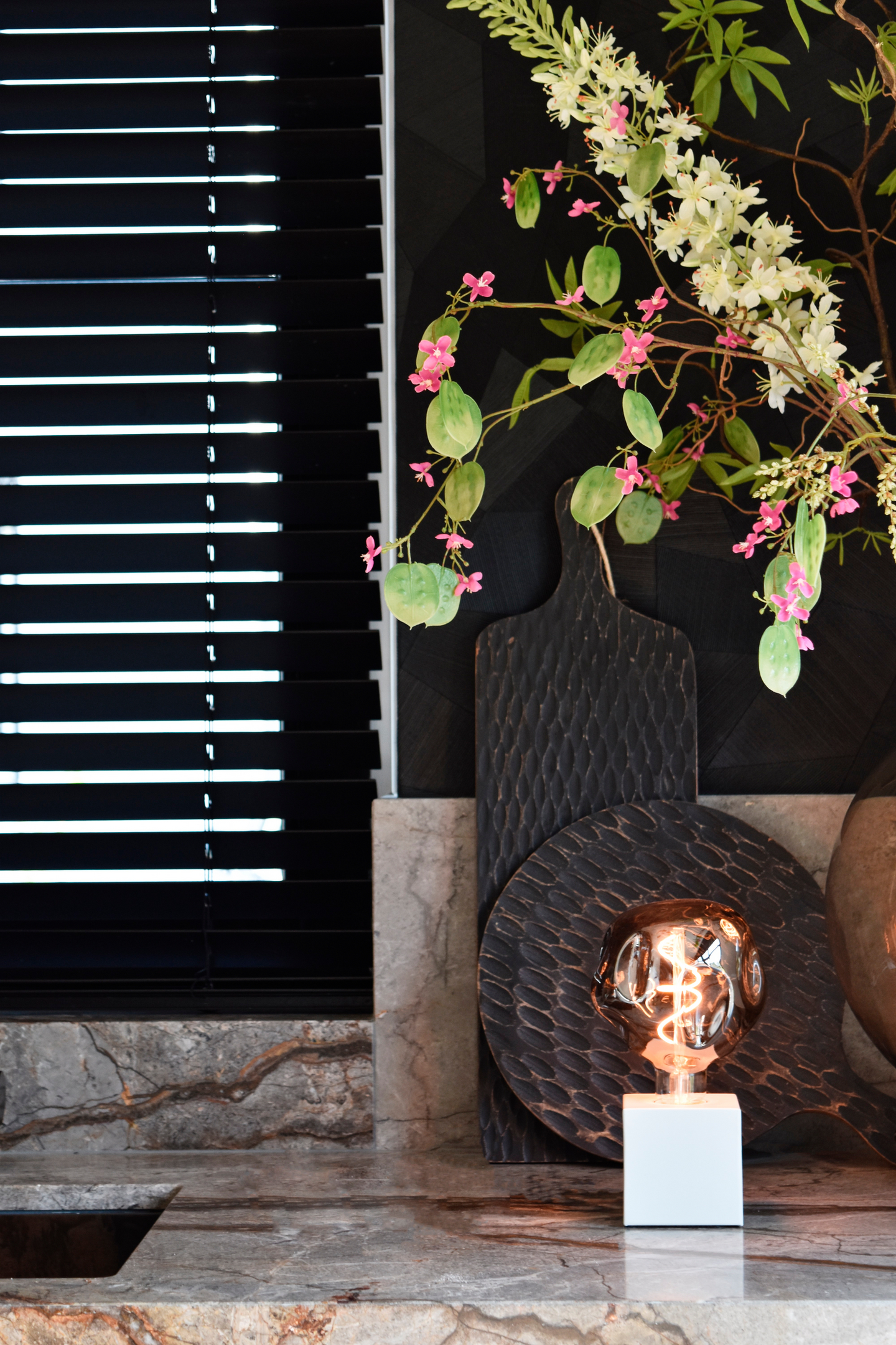 Led-lamppu Calex Organic Neo E27 4W 80lm 1800K savu