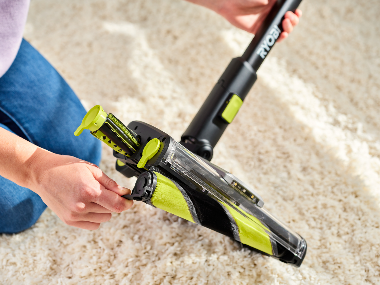 Varsi-imuri Ryobi RASV18BL-0 18V ONE+ hiiliharjaton moottori ei akkua mukana