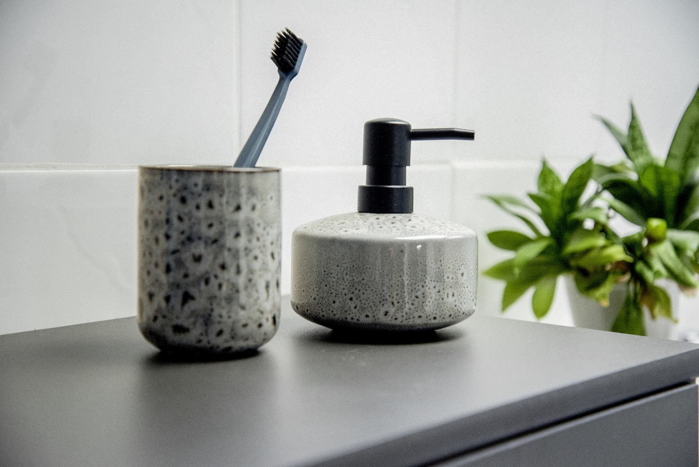 Hammasmuki Wenko Oviedo keramiikka 7,5x9,5cm harmaa