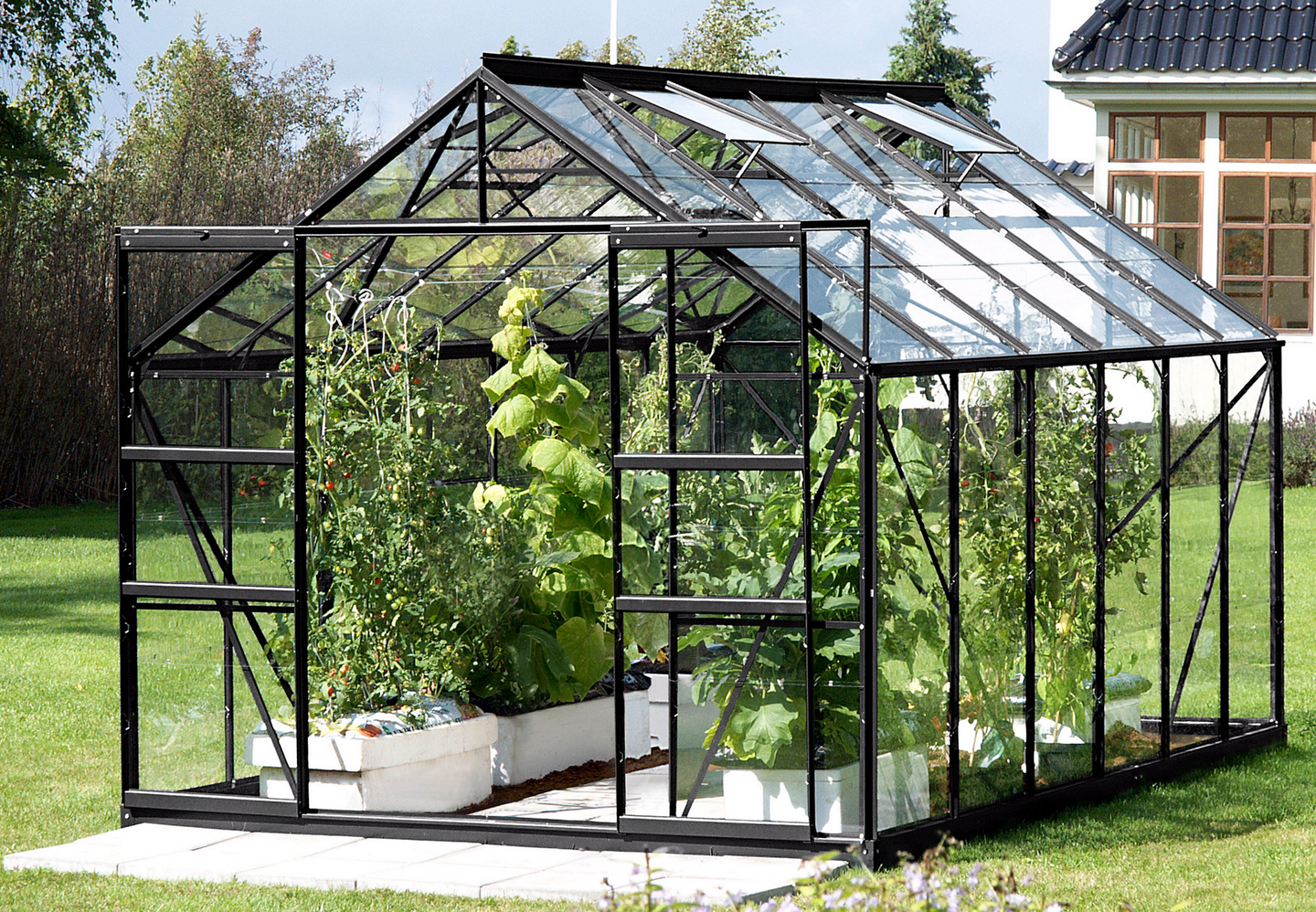 Kasvihuone Vitavia Uranus 9900 karkaistu lasi, musta aluunirunko, sokkelilla