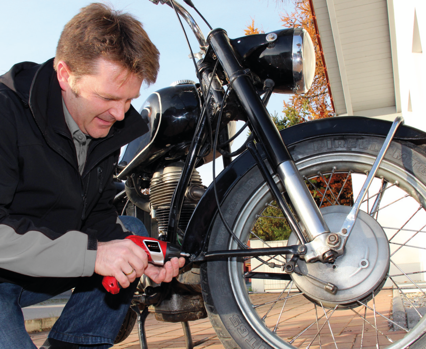 Akkuruuvinväännin Einhell TC-SD 3,6 Li sis. akun ja laturin