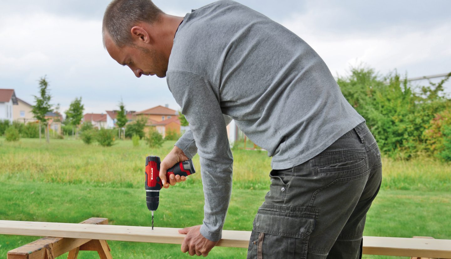 Akkuporakone Einhell TH-CD 12-2 Li sis. akun ja laturin