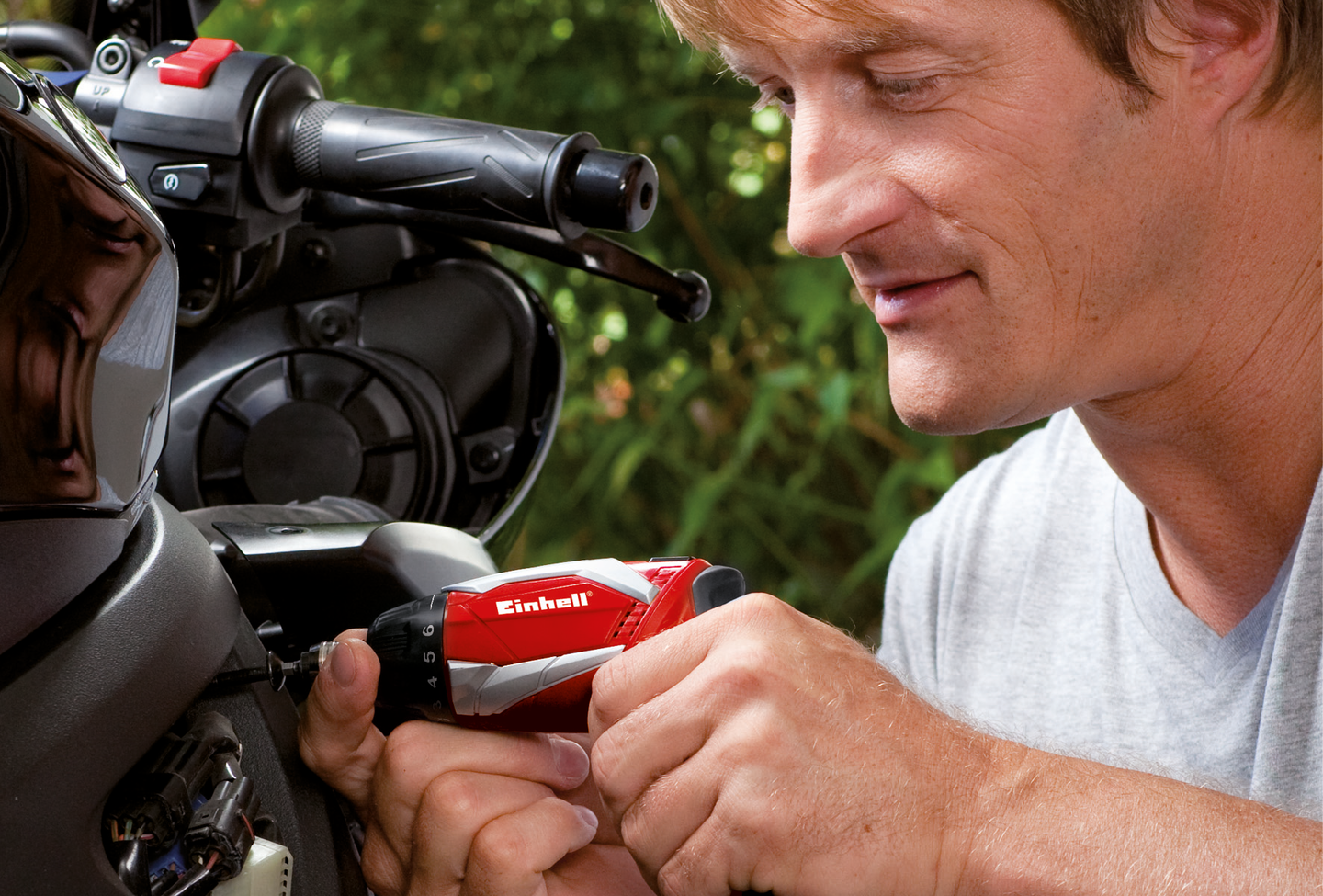 Akkuruuvinväännin Einhell TE-SD 3,6 Li Kit sis. akun ja laturin