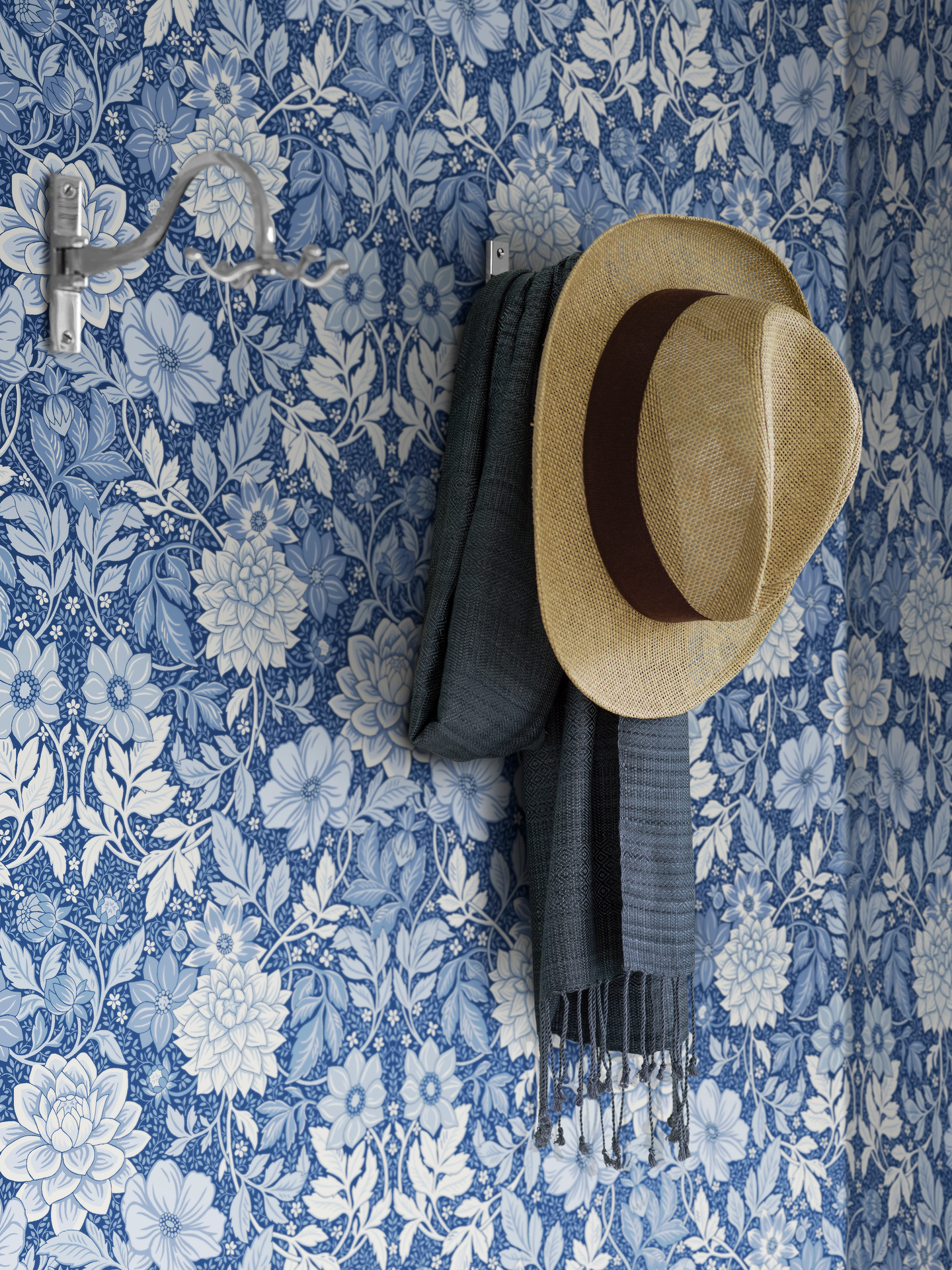 Kuitutapetti Boråstapeter Blue & White 6141 Dahlia Garden 10,05m