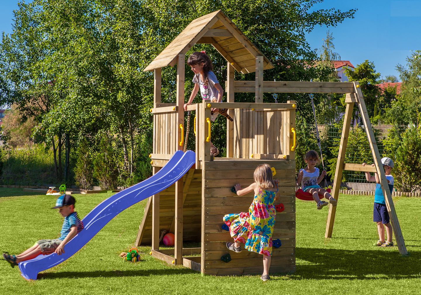 Kiipeilytorni ja keinu Fungoo Carol3