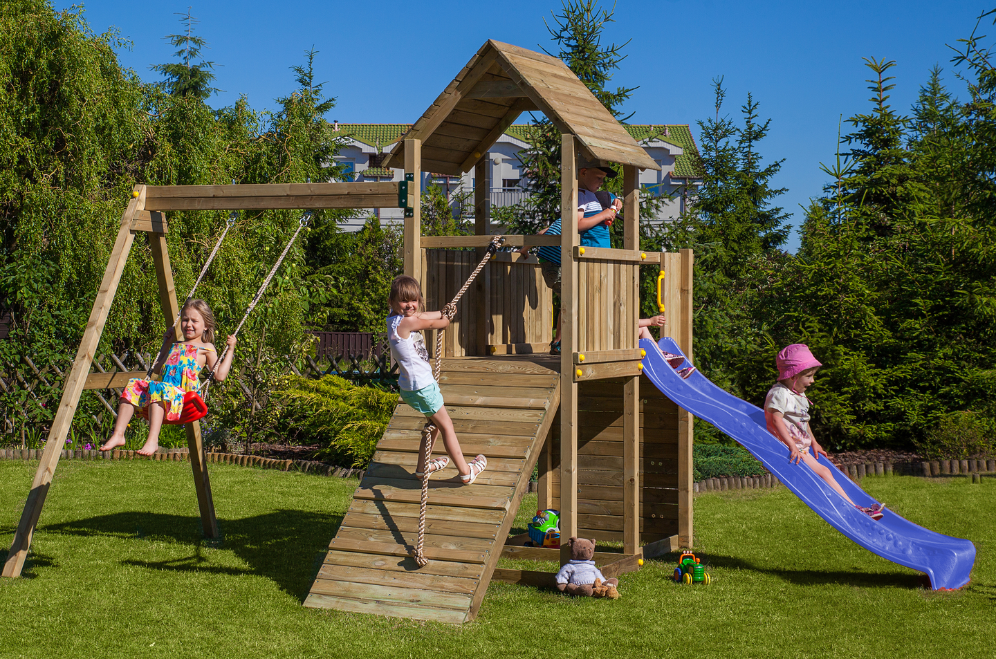 Kiipeilytorni ja keinu Fungoo Carol3